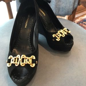 BCBGMaxAzria Suede Black Wedge Heel w/ Gold chain